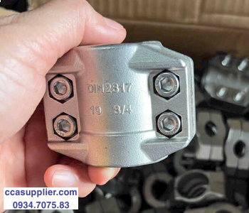 Áo kẹp ống thủy lực bằng inox 2 mảnh